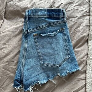 Abercrombie & Fitch Mom Short High Rise